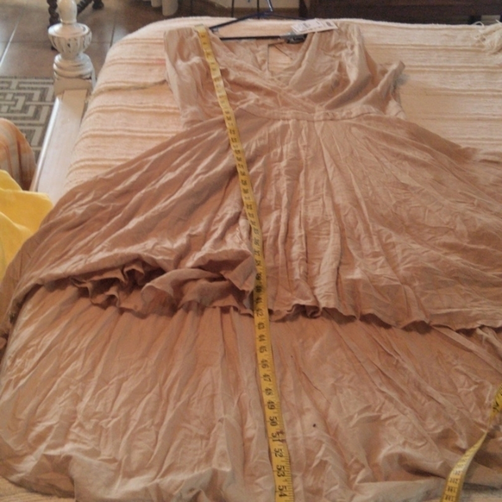 NWT Plus Size Ladies Designer Dress - Picture 14 of 17